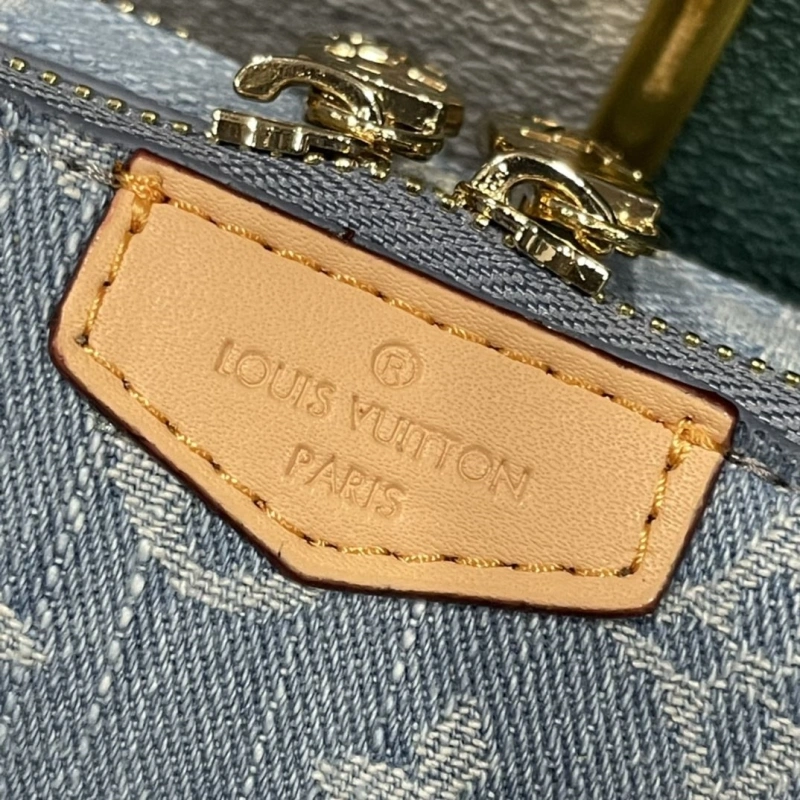 LV Clutch Bags 4233H-2034
