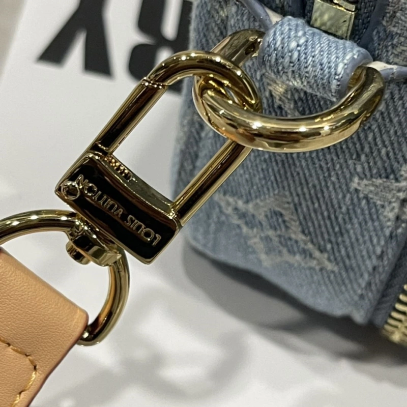 LV Clutch Bags 4233H-2034