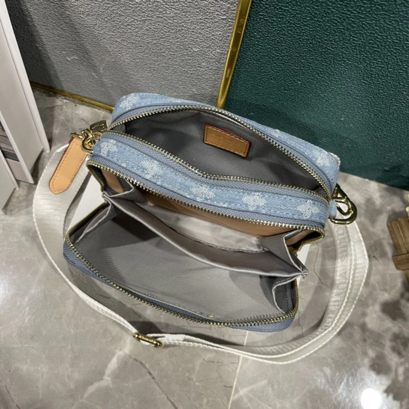 LV Clutch Bags 4233H-2034