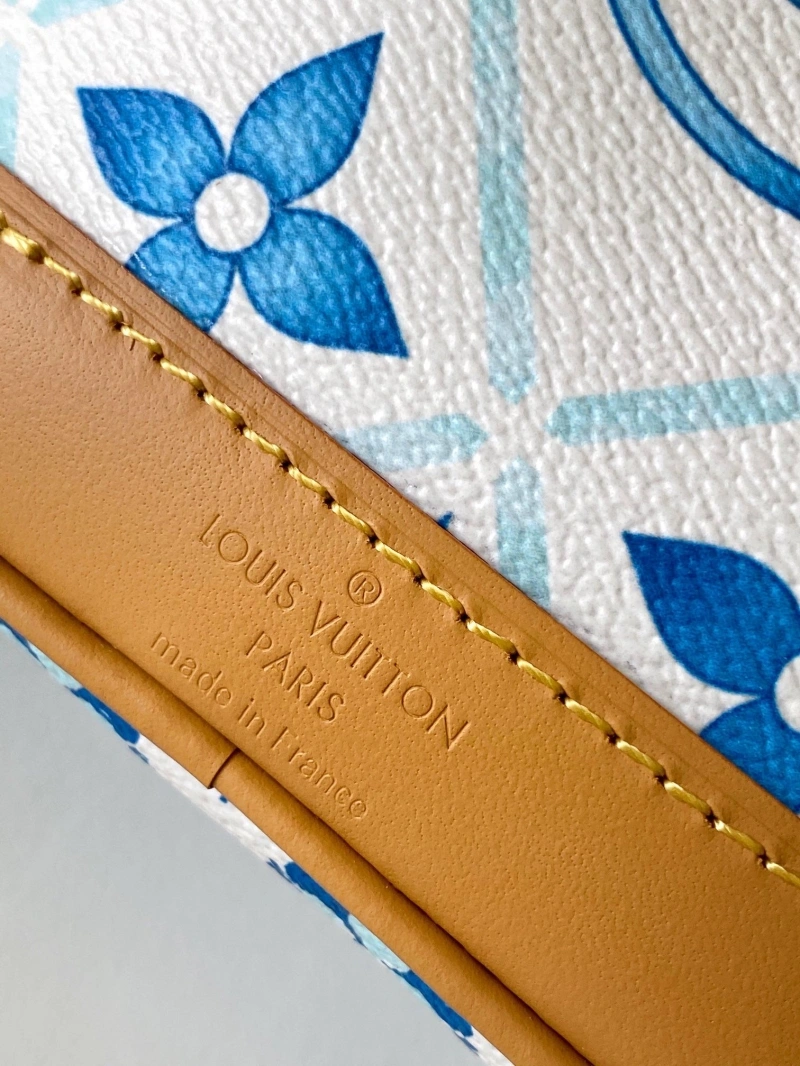 LV Bucket Bags 4233H-2102