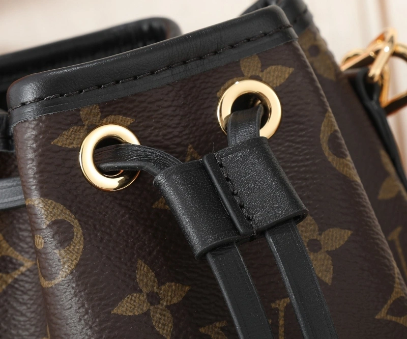 LV Bucket Bags 4233H-2122