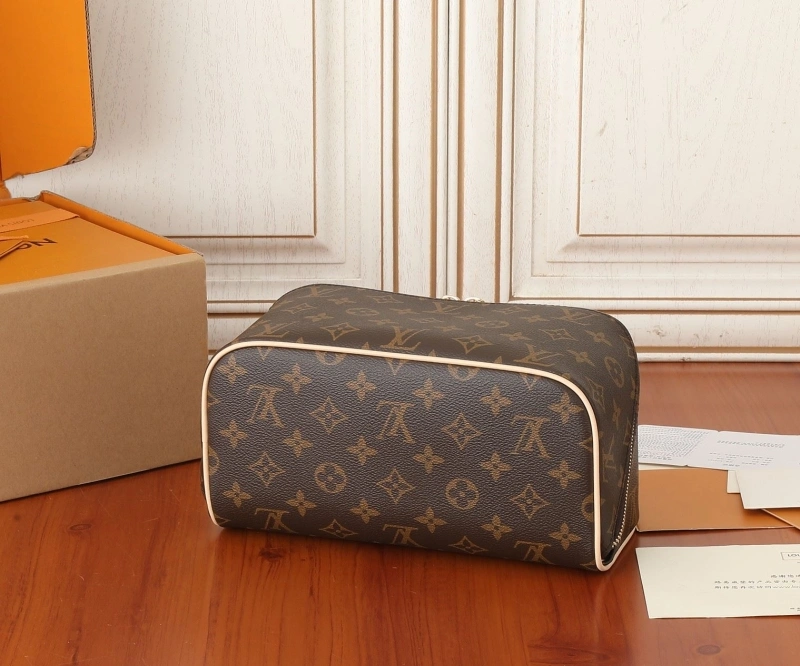 LV Cosmetic Bags 4233H-2147