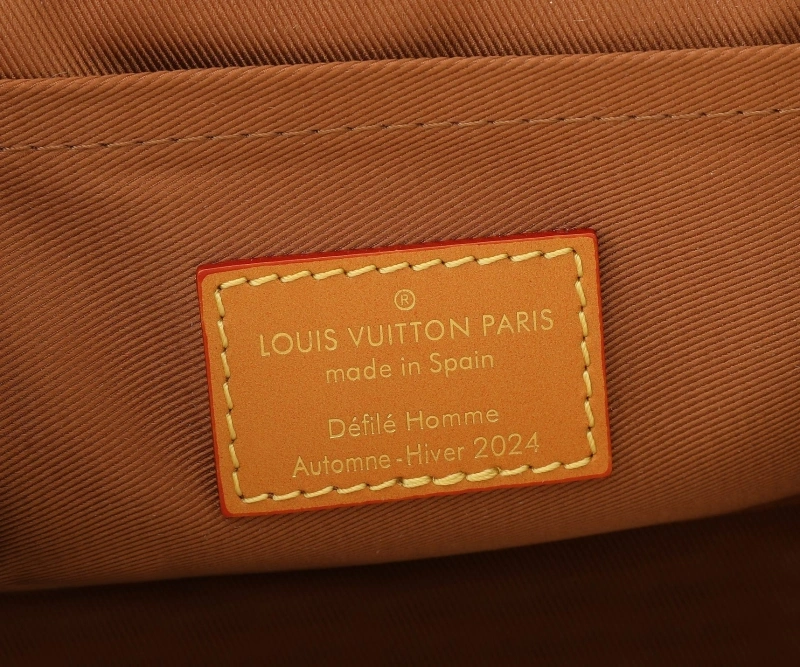 LV Box Bags 4233H-2215