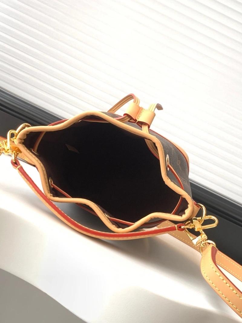 LV Bucket Bags 4233H-2245