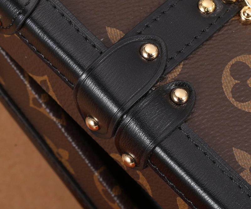 LV Box Bags 4233H-2311