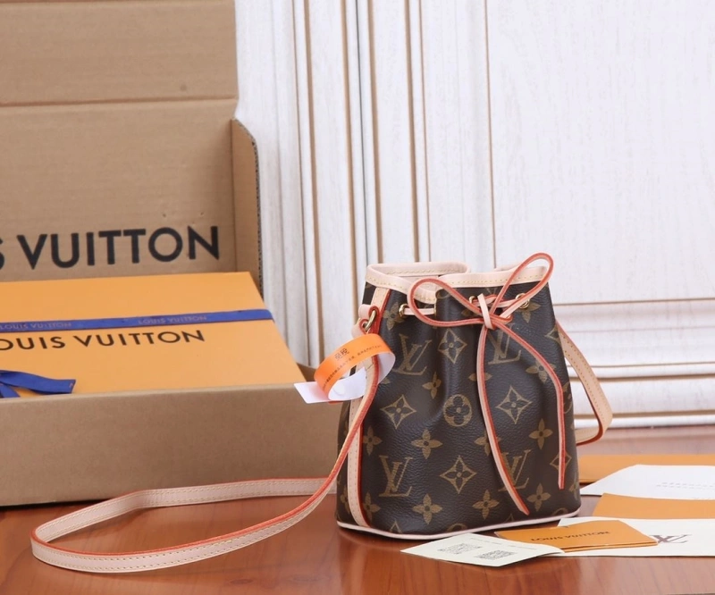 LV Bucket Bags 4233H-2334