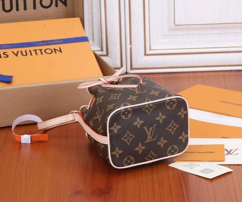 LV Bucket Bags 4233H-2334