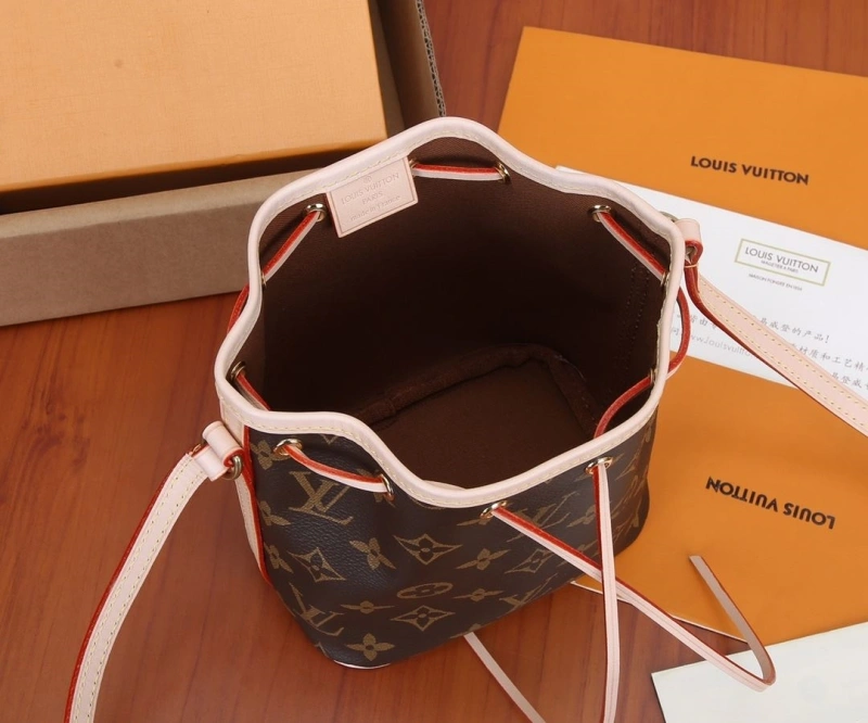 LV Bucket Bags 4233H-2334
