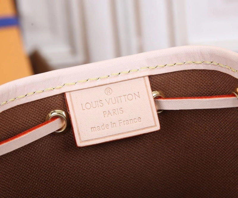 LV Bucket Bags 4233H-2334