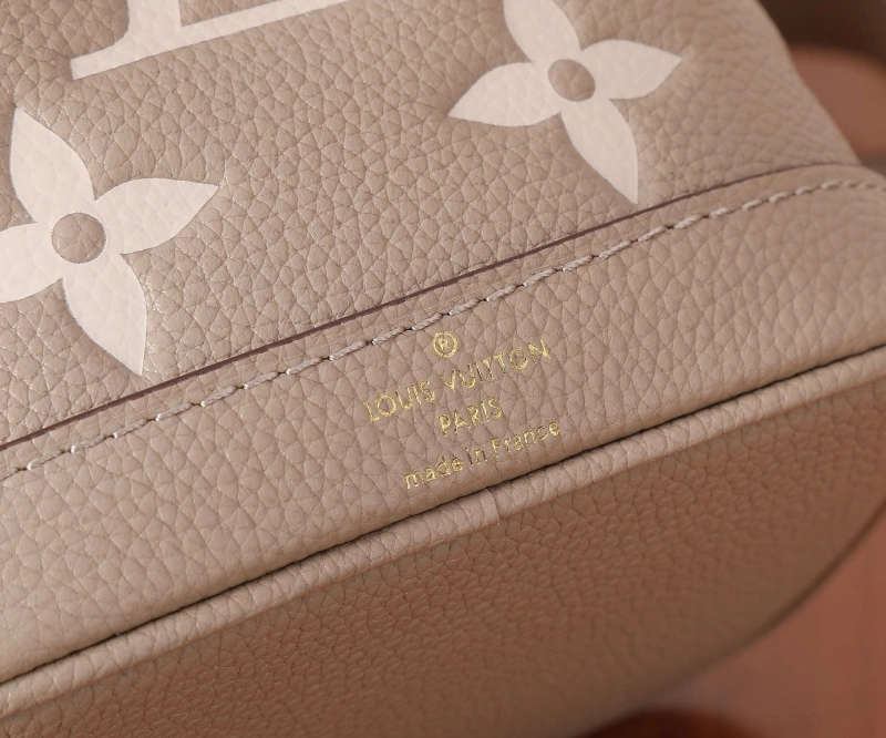 LV Bucket Bags 4233H-2337