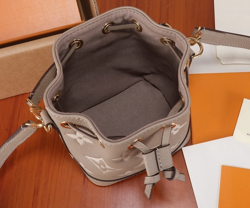 LV Bucket Bags 4233H-2337
