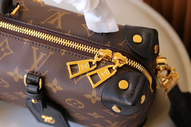 LV Box Bags 4233H-2382