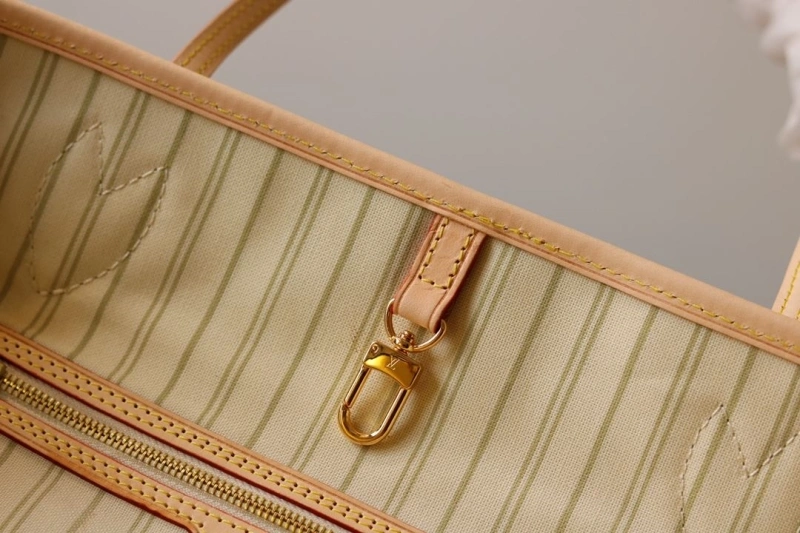 LV Shopping Bags 4233H-2444