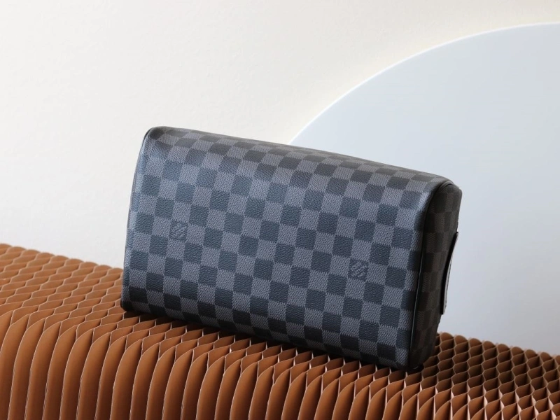 LV Cosmetic Bags 4233H-2458