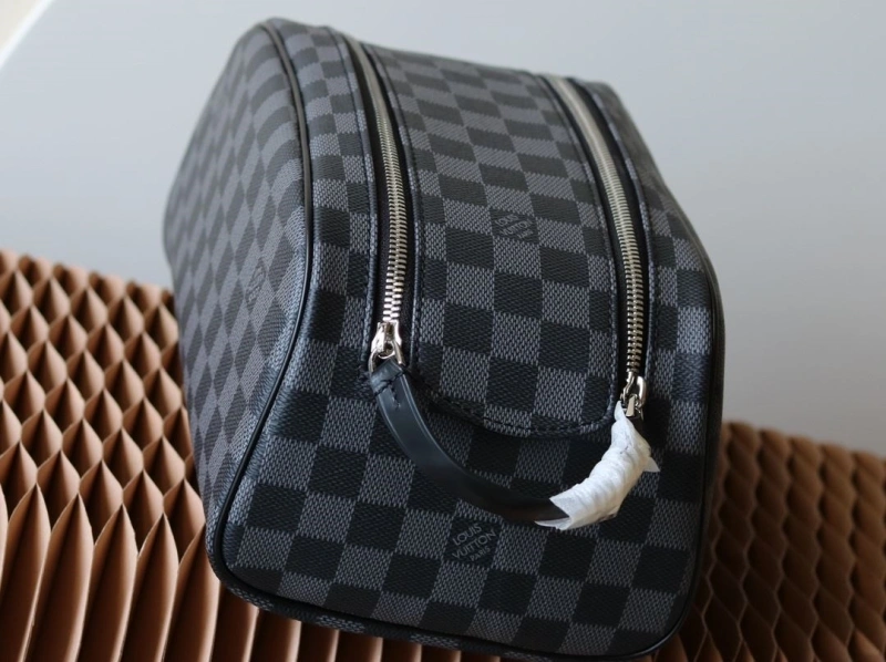 LV Cosmetic Bags 4233H-2458