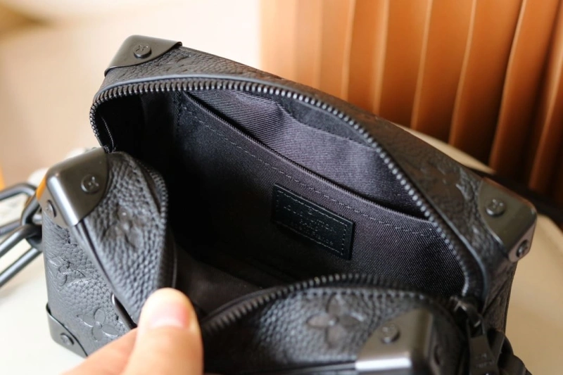 LV Box Bags 4233H-2517