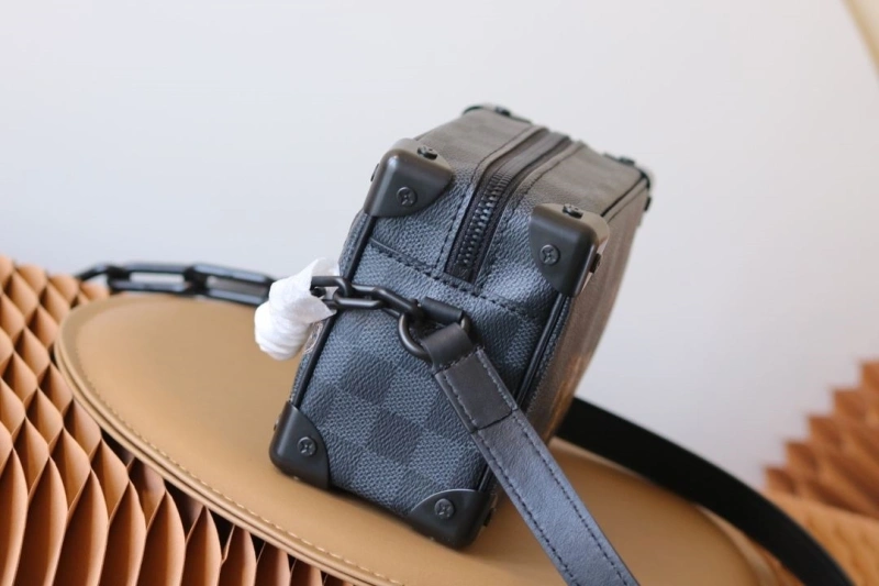 LV Box Bags 4233H-2518