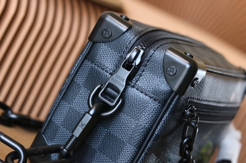 LV Box Bags 4233H-2518