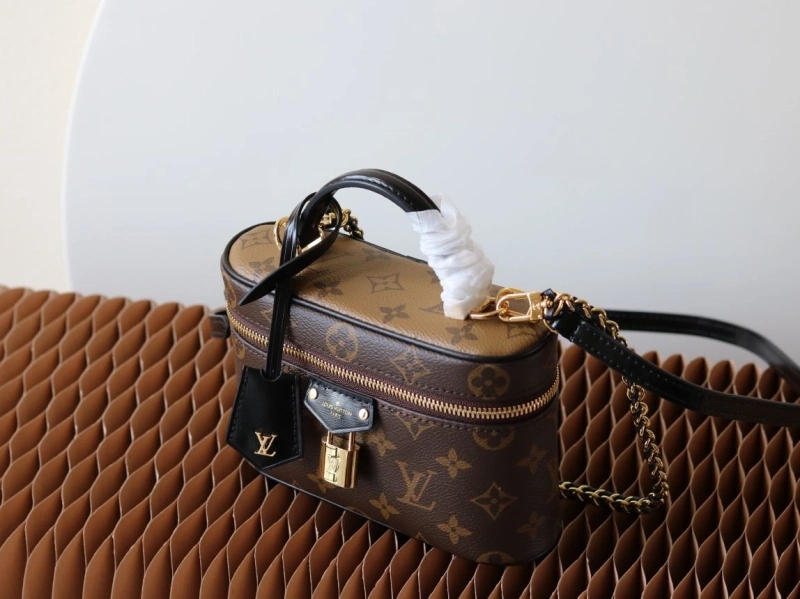 LV Cosmetic Bags 4233H-2526