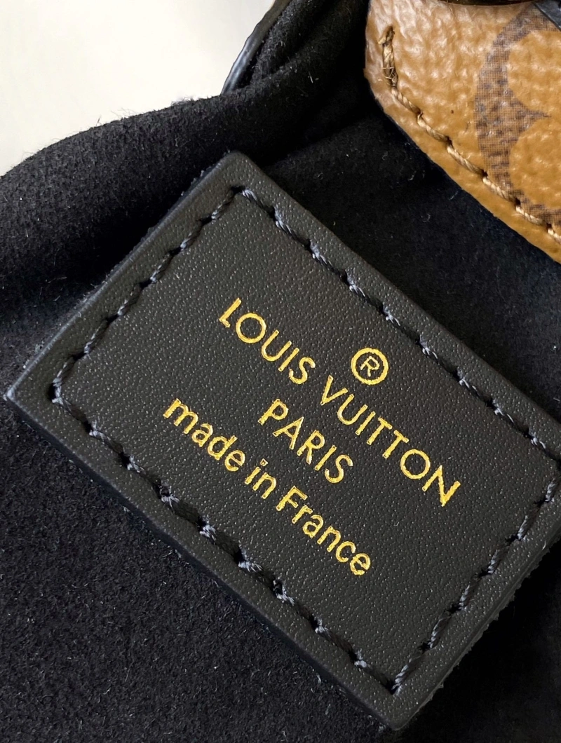 LV Box Bags 4233H-2558