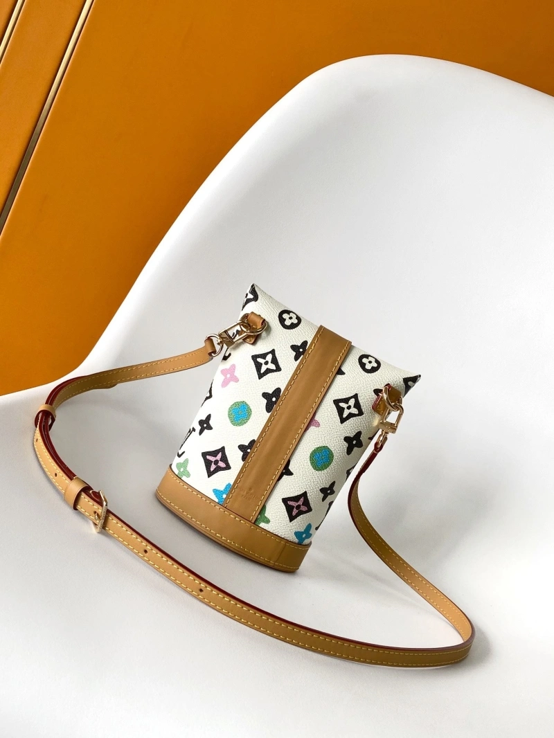 LV Bucket Bags 4233H-2560