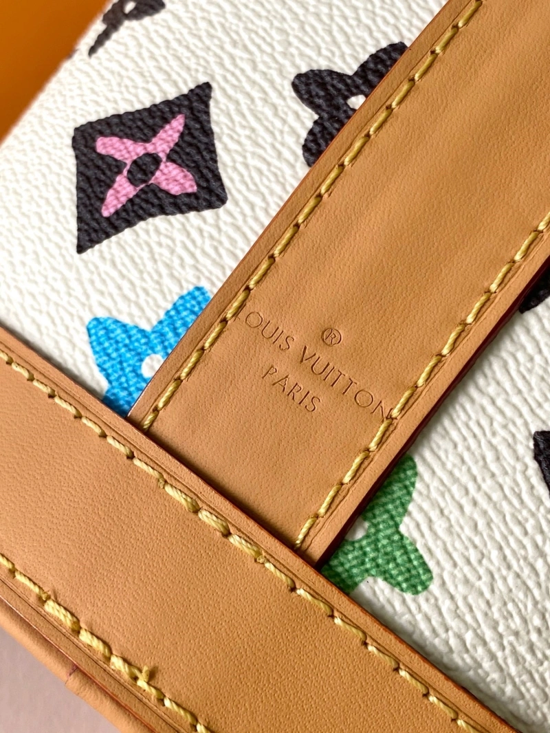 LV Bucket Bags 4233H-2560