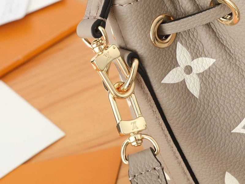LV Bucket Bags 4233H-2578