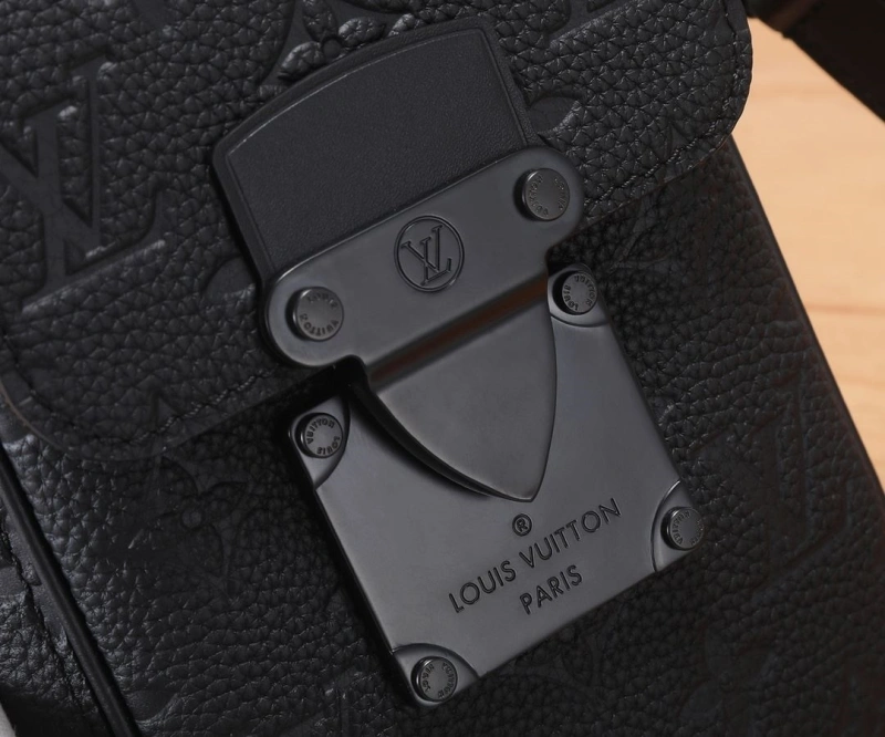 LV Satchel bags 4233H-2595