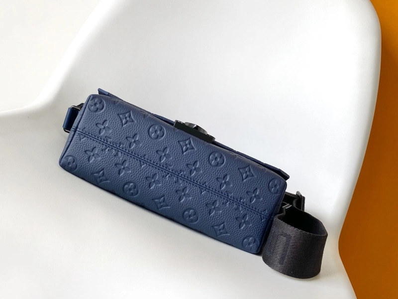 LV Satchel bags 4233H-2637