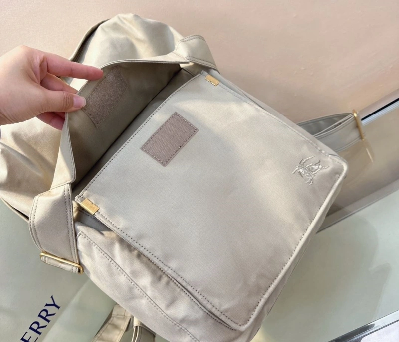 Bv*b*rry backpacks 4237f-0058