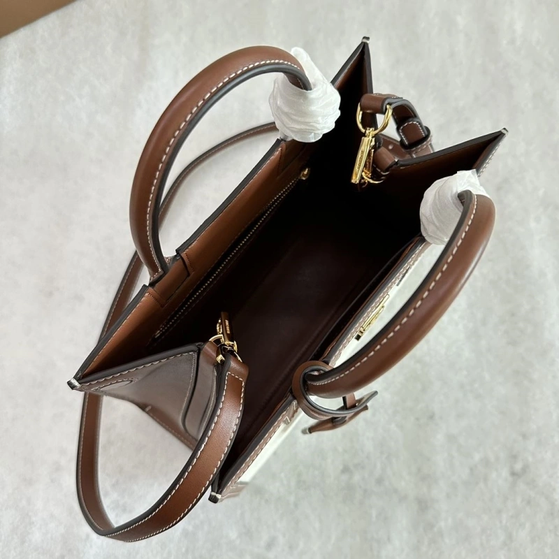 Bv*b*rry top handle bags 4237f-0082