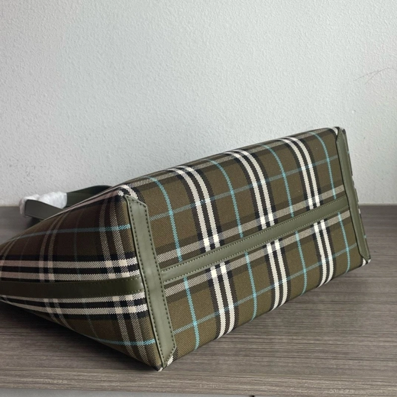 Bv*b*rry shopping bags 4237f-0092
