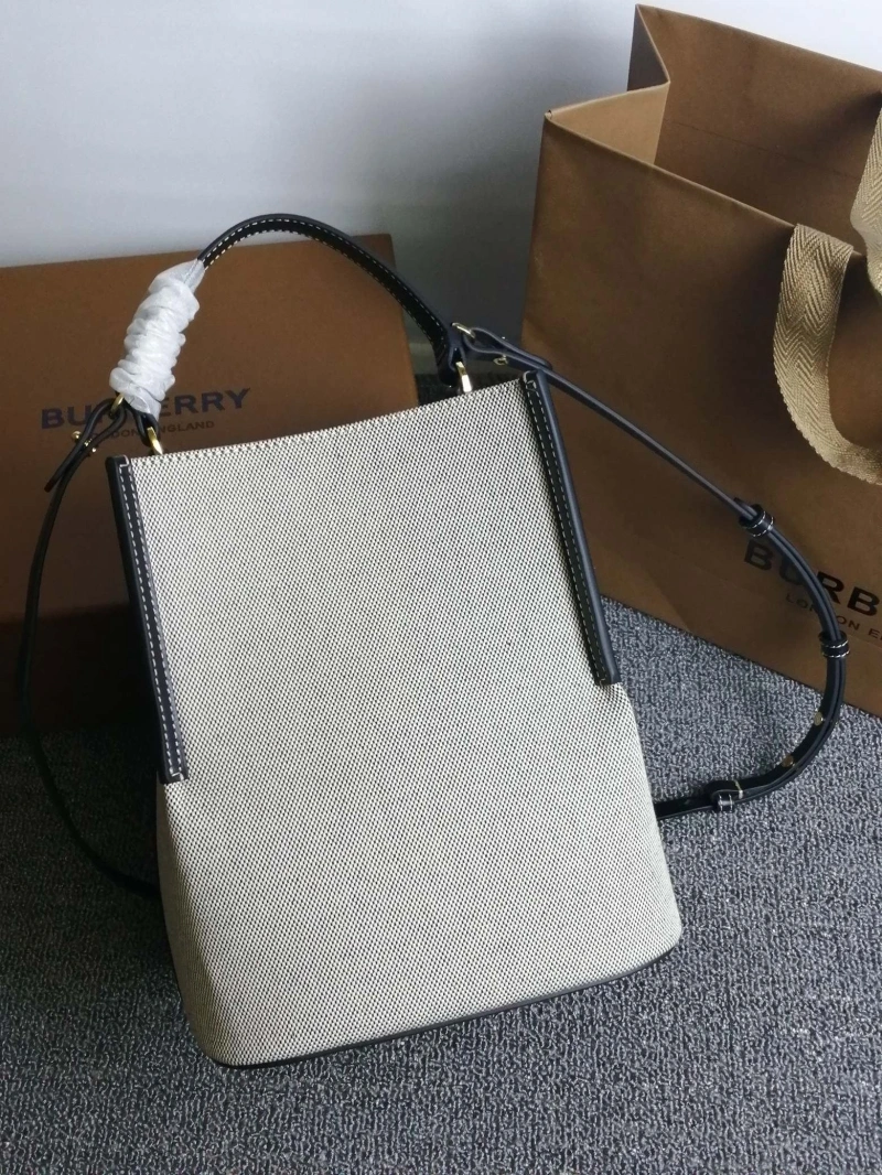 Bv*b*rry bucket bags 4237f-0097