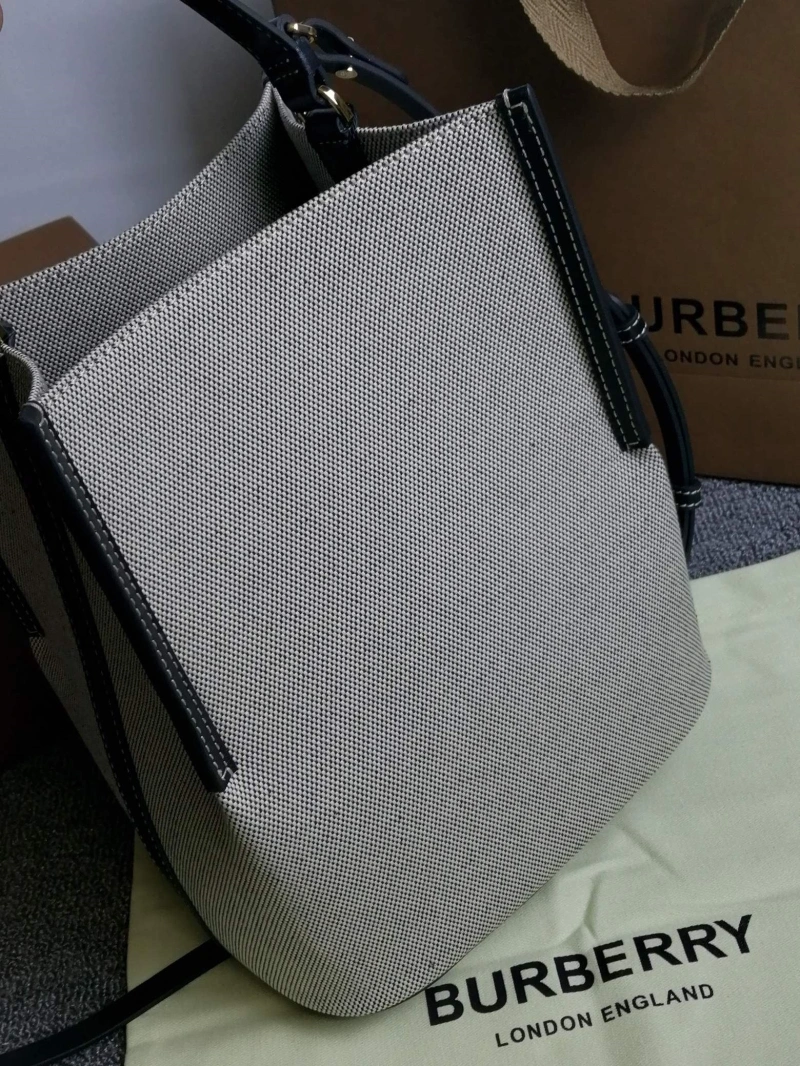 Bv*b*rry bucket bags 4237f-0097