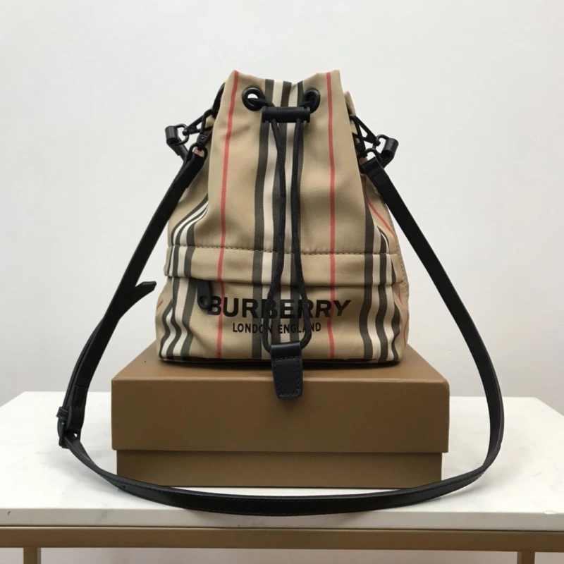 Bv*b*rry bucket bags 4237f-0111