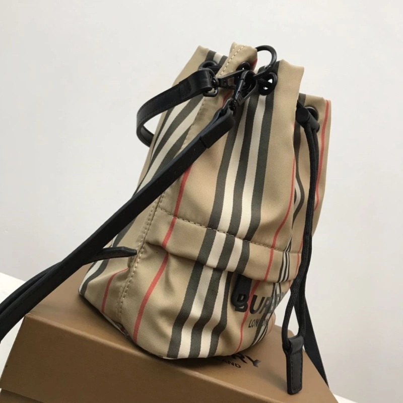 Bv*b*rry bucket bags 4237f-0111