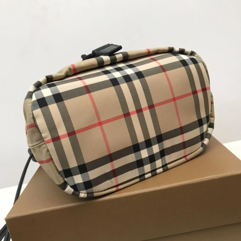 Bv*b*rry bucket bags 4237f-0111
