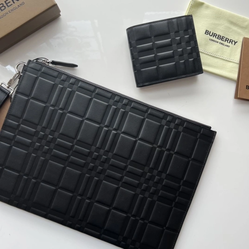 Bv*b*rry wallets 4237f-0119