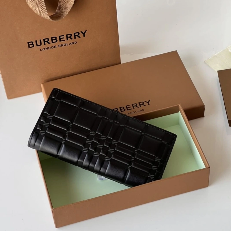 Bv*b*rry wallets 4237f-0120
