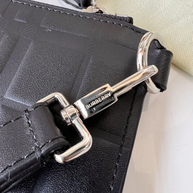 Bv*b*rry wallets 4237f-0121