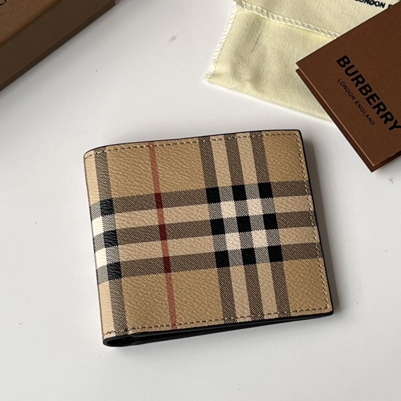 Bv*b*rry wallets 4237f-0122
