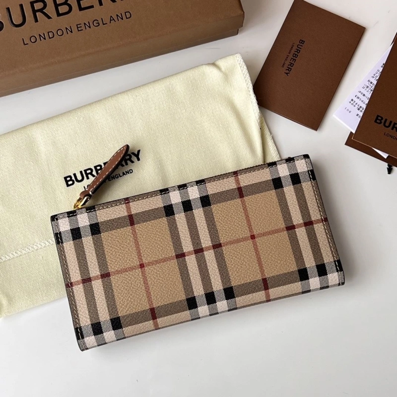 Bv*b*rry wallets 4237f-0123