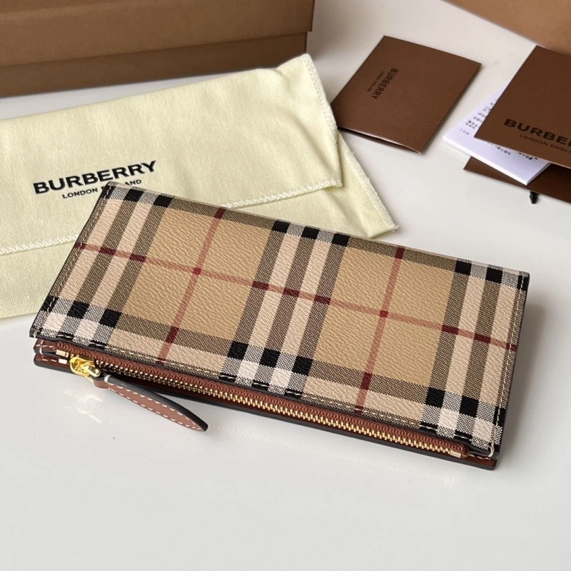 Bv*b*rry wallets 4237f-0123