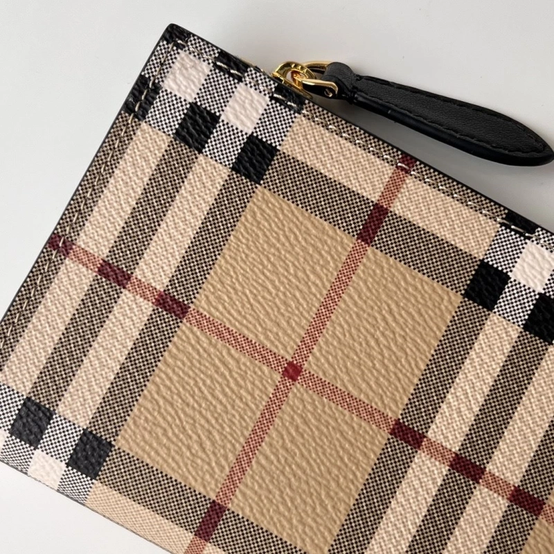 Bv*b*rry wallets 4237f-0124