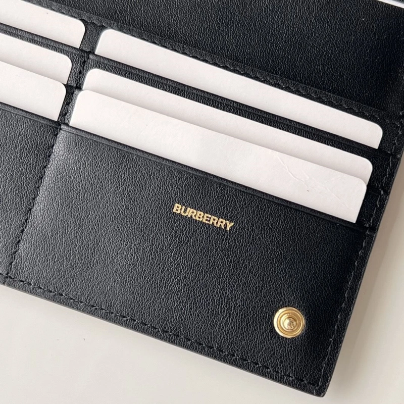Bv*b*rry wallets 4237f-0124