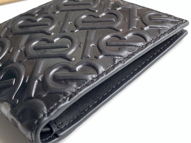 Bv*b*rry wallets 4237f-0125