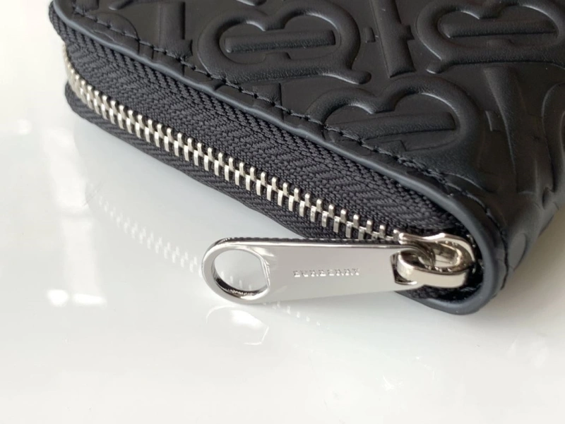 Bv*b*rry wallets 4237f-0126