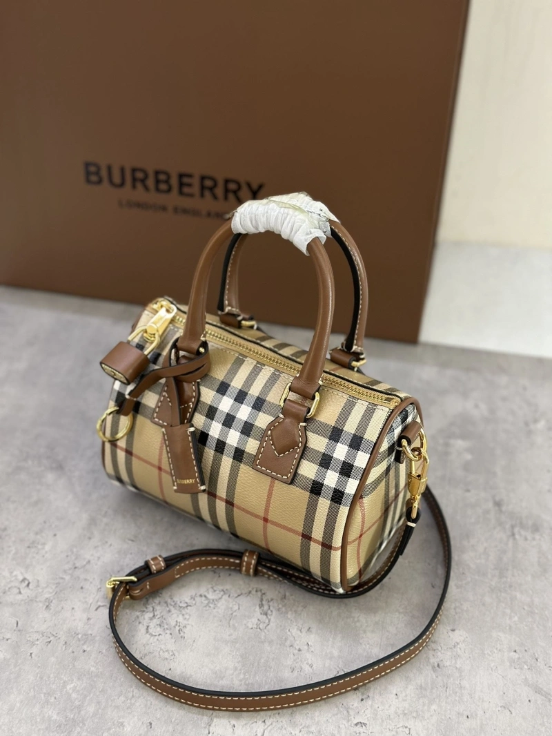 Bv*b*rry speedy bags 4237f-0138