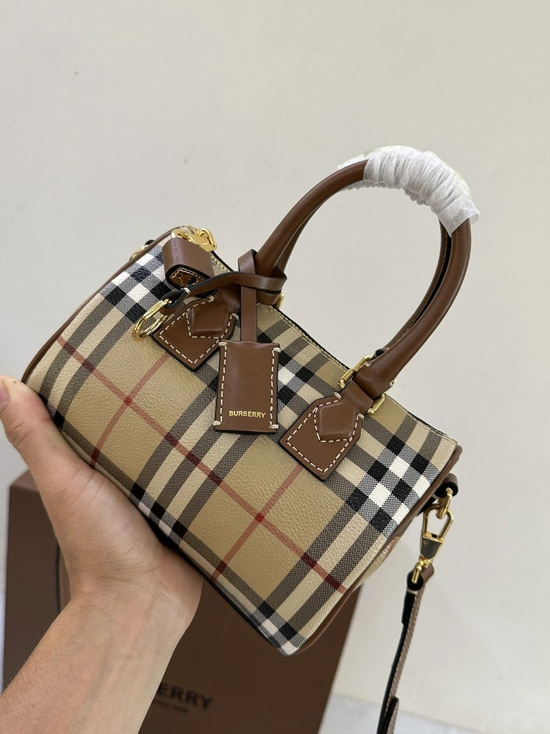Bv*b*rry speedy bags 4237f-0138