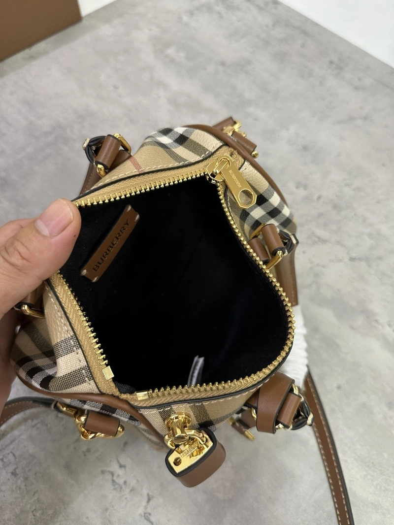 Bv*b*rry speedy bags 4237f-0138